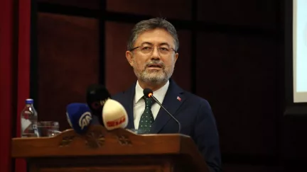 Bakan Yumaklı'dan Orman Yangınlarıyla İlgili Kritik Açıklama