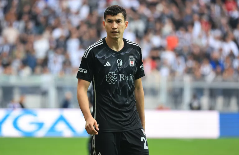 Beşiktaş’ta Ayrılık Resmileşti: Bakhtiyor Zainutdinov’un Yeni Takımı Belli Oldu!