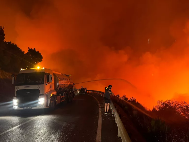 Bursa Alev Alev: Dört Gündür Süren Yangın Hâlâ Kontrol Altına Alınamadı!
