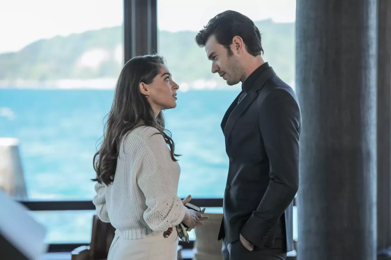 Cemre Baysel ve Aytaç Şaşmaz Birbirlerini Takipten Çıkarak İlişkilerini Tamamen Noktaladı