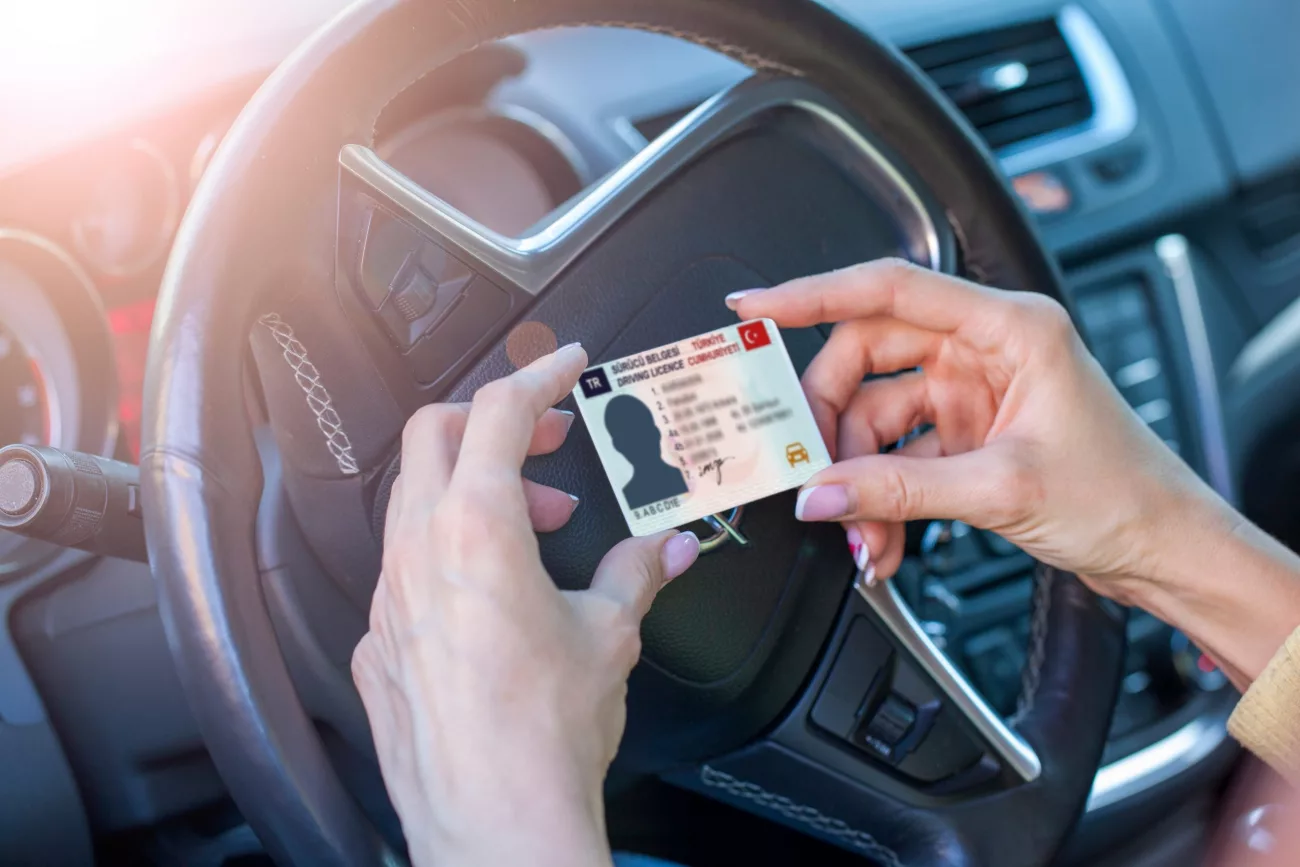 Ehliyet yenilemede randevu krizi: Son Güne Bırakanlar Pişman