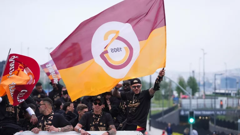 Galatasaray Bankalar Birliği'nden Resmen Çıktı! Borçlar Tarihe Karıştı
