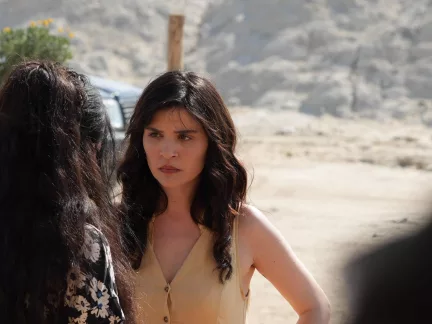 Gonca Vuslateri Yeni Projesi İçin İmaj Değişikliğine Gitti!