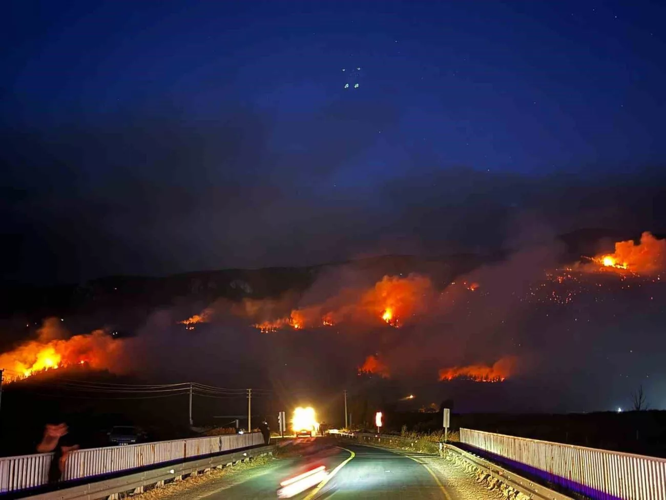 Sakarya’da Orman Yangını Devam Ediyor: D-650 Kara KoluTrafiğe Kapandı