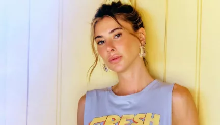 Şeyma Subaşı Büstiyer Giyip Başörtü Taktı! Tarzı Olay Oldu