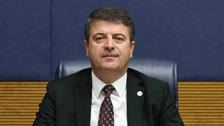 Adıyaman Belediye Başkanı Abdurrahman Tutdere Görevine Geri Döndü!