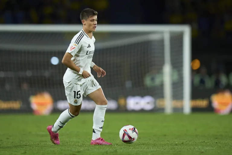 Arda Güler, Avrupa Basınında Manşetleri Süsledi! Real Madrid’de Parlıyor