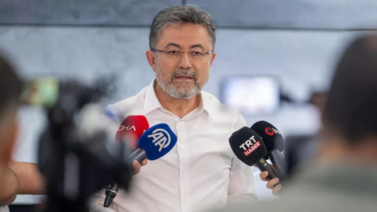 Bakan Yumaklı Son Durumu Açıkladı: Orman Yangınlarında Hangi İller Kontrol Altında?