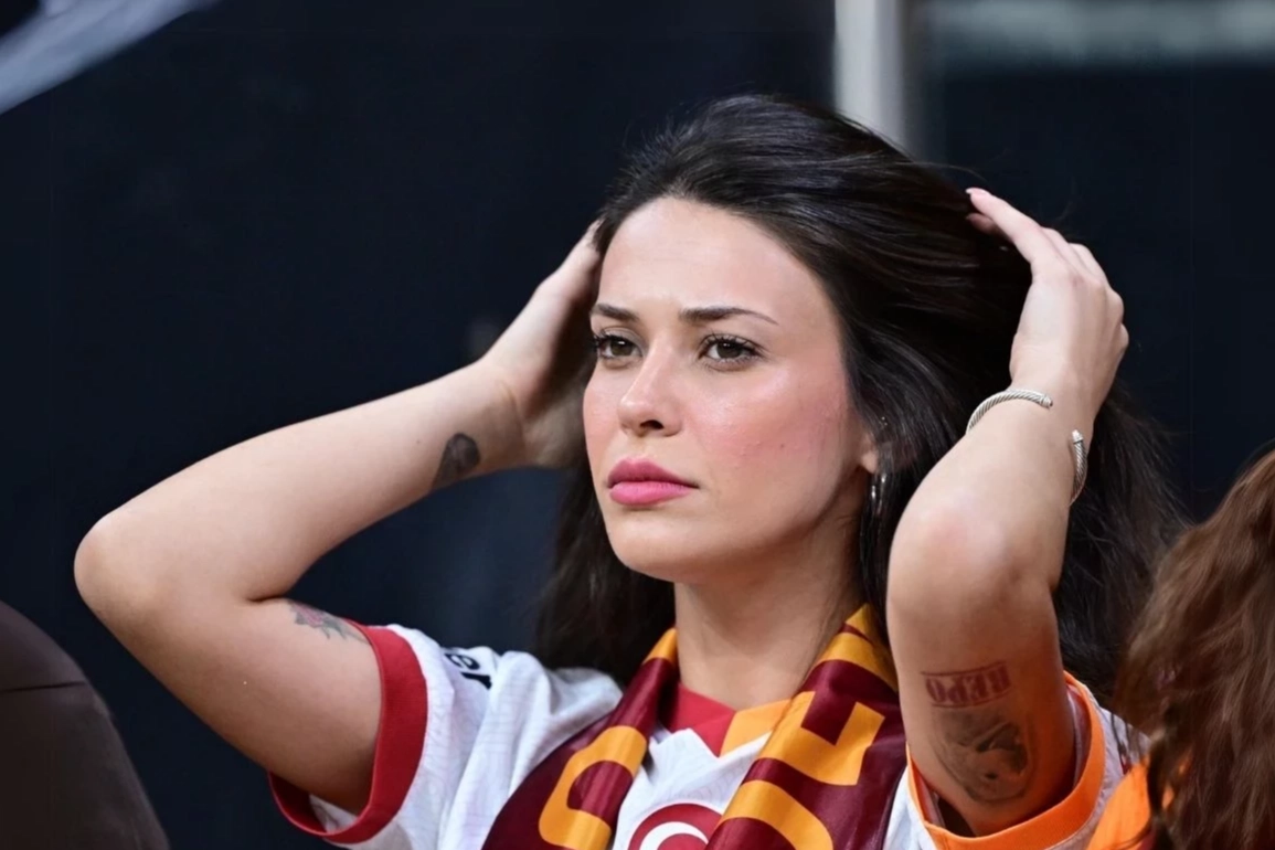 Devrim Özkan’dan Lucas Torreira’ya Kalpli Paylaşım: Aşk Yeniden mi Başladı?