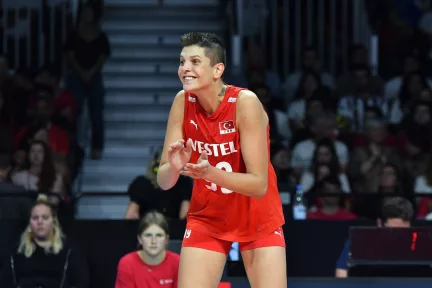 Ebrar Karakurt’un Yeni İmajı Olay Oldu: Görenler Tanıyamadı!