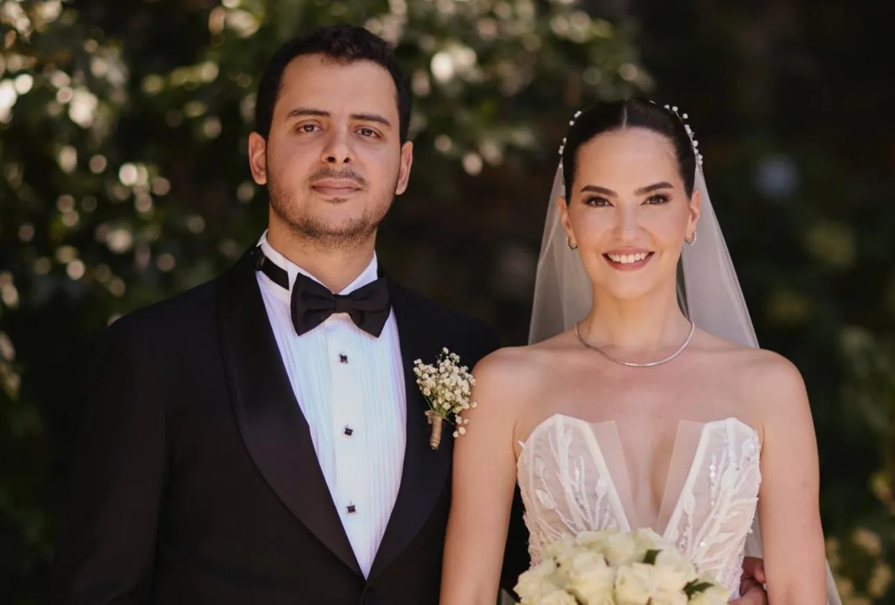 Ezgi Şenler Çocukluk Aşkıyla Evlenerek Mutluluğa Adım Attı