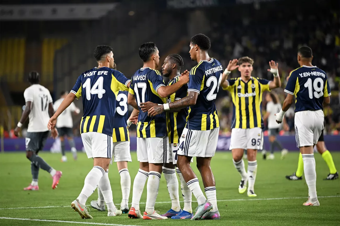 Fenerbahçe'nin Şampiyonlar Ligi'ndeki Muhtemel Rakibi Belli Oldu! Dev Eşleşme Kapıda