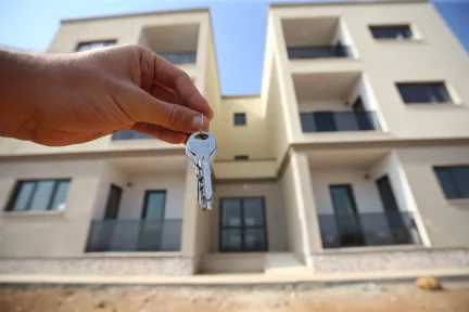 İstanbul’da Öğrenciler Barınma Kriziyle Boğuşuyor: Kiralar Uçtu, Yurtlar Asgari Ücreti Geçti