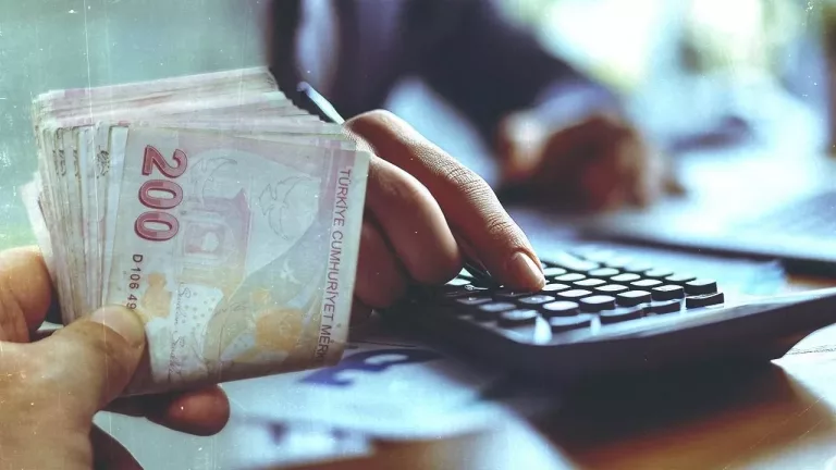 Kamuda Zam Pazarlığında Uzlaşma Sağlandı: 600 Bin İşçiyi İlgilendiren Sözleşmede İmza Aşamasına Gelindi