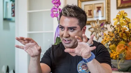 Murat Övüç'ten Tarz Değişikliği! Erişim Engeli Sonrası İlk Sahnesi Olay Oldu