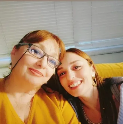 Nilperi Şahinkaya’nın Büyük Acısı: Annesi Meltem Vural Hayatını Kaybetti