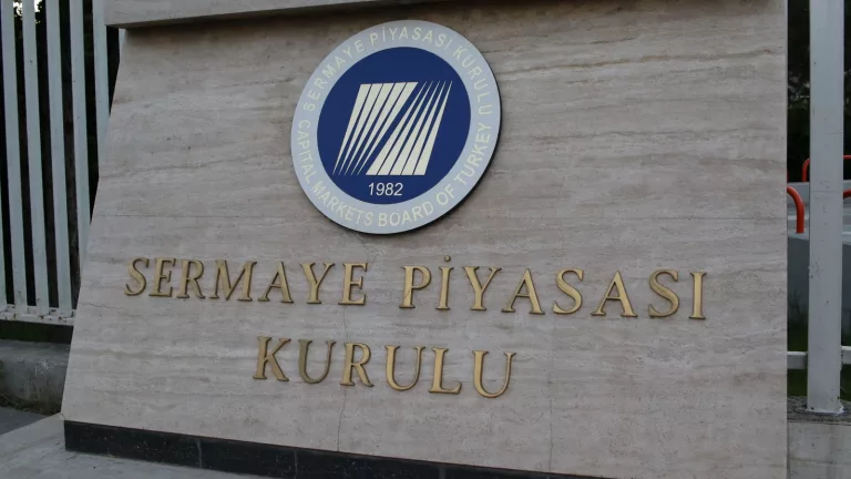 SPK, Yurt Dışında İzinsiz Kaldıraçlı İşlem Yapan 16 Siteye Erişim Engeli Getirdi