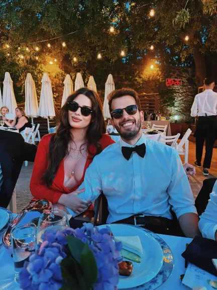 "Sevgilim Olmak İstiyorsanız CV Gönderin" Diyen Derin Talu Aşkını İlan Etti