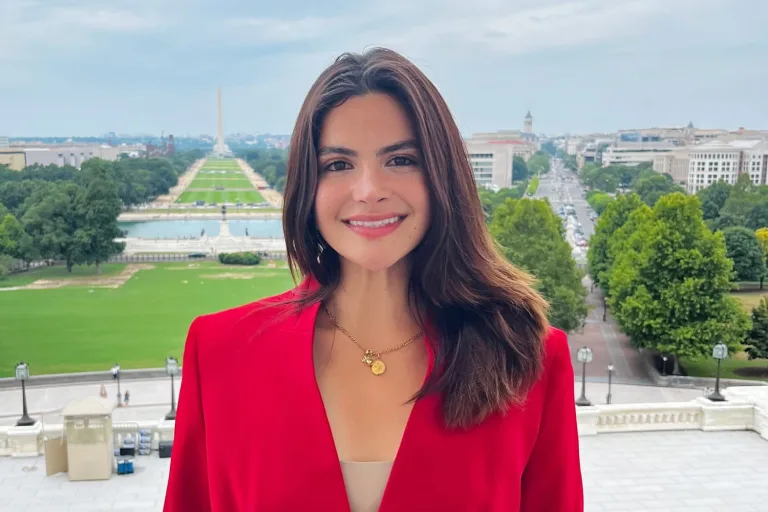 Siyonist Siyasetçi Valentina Gomez’den İslam Dünyasını Kızdıran Skandal!