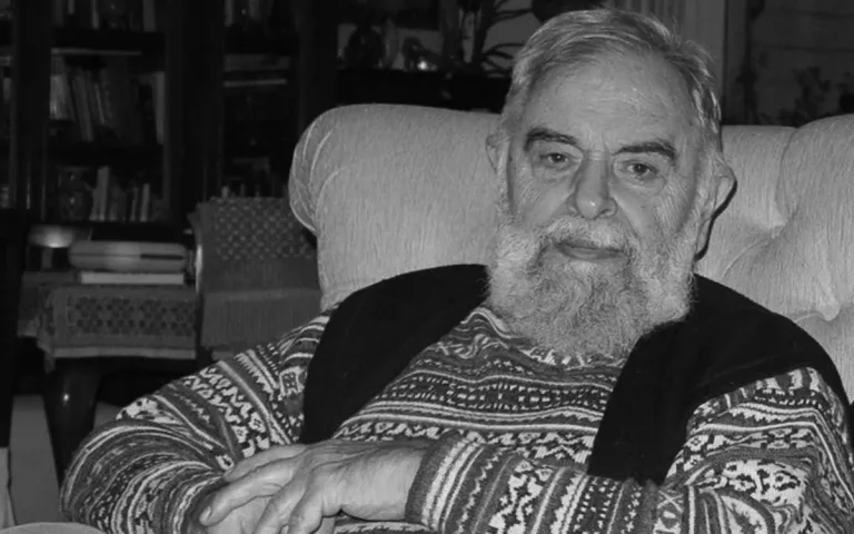 Tarihçi Mete Tunçay 89 Yaşında Hayatını Kaybetti