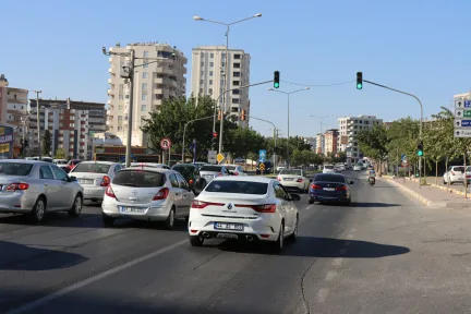 Trafikte Yol Kesenlere Hapis Cezası Geliyor