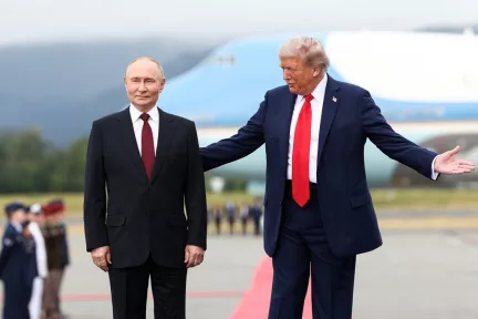 Trump ve Putin, Alaska’da 7 Yıl Sonra İlk Kez Yüz Yüze Görüştü