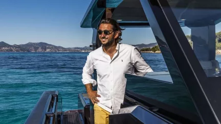 Türk İş İnsanı Yunanistan Yolunda Kayboldu: Halit Yukay’ın Teknesi Parçalanmış Halde Bulundu