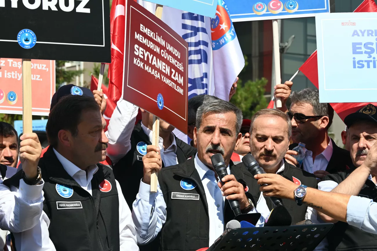 Türkiye Genelinde Memurlar İş Bıraktı: Hak Arayışı Sokaklara Taştı