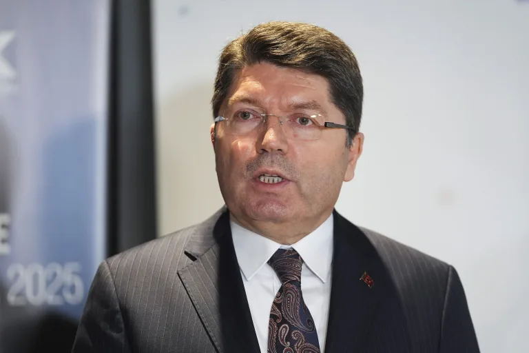 Bakan Tunç’tan Af İddialarına Net Yanıt: “Af Yok”