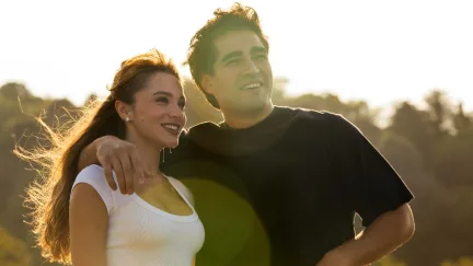 Bize Bi’şey Olmaz Dizisinden İlk Kare Geldi! Mert Ramazan Demir ve Miray Daner Aynı Projede