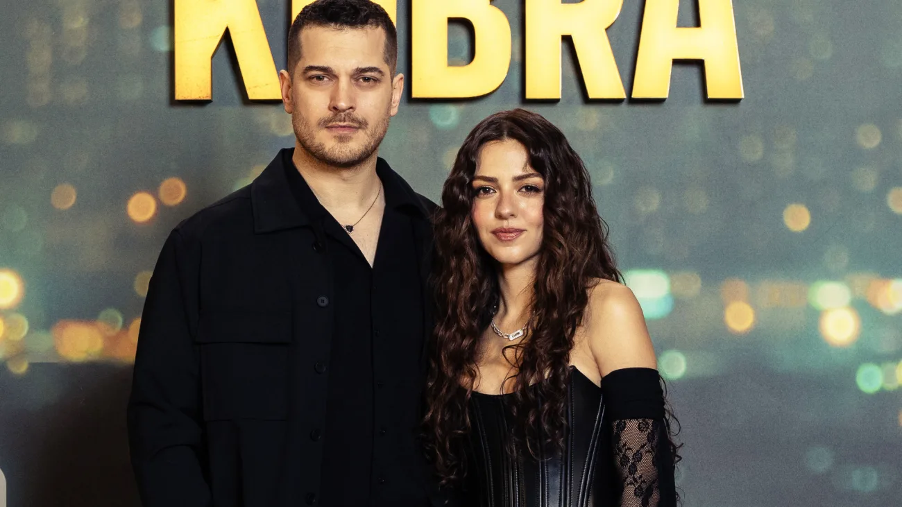 Çağatay Ulusoy ve Aslıhan Malbora Aşkı İlk Kez Gün Yüzüne Çıktı