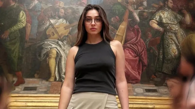 Cemre Baysel ile Blok3 İstanbul’da Baş Başa Görüntülendi