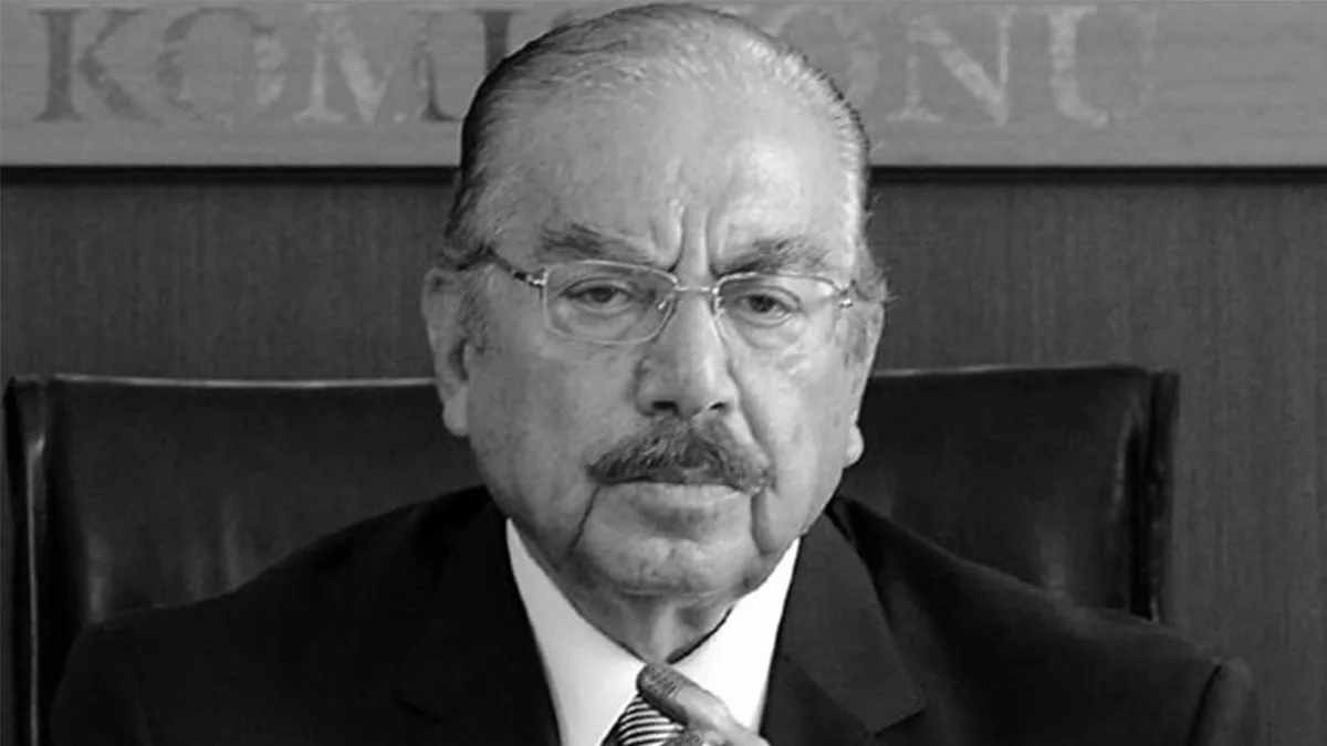 Eski Bakan Agah Oktay Güner Hayatını Kaybetti