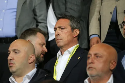 Fenerbahçe’de Başkanlık Yarışı: Ali Koç ve Sadettin Saran Listelerini Açıkladı