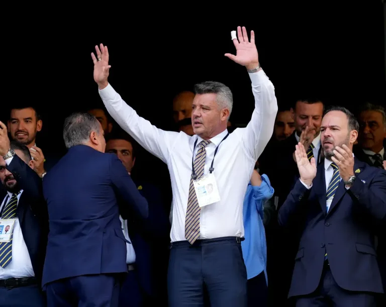 Fenerbahçe’nin Yeni Başkanı Sadettin Saran Oldu!