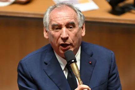 Fransa’da Bayrou Hükümeti Güvenoyunu Kaybetti