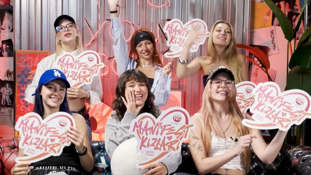 Manifest Kızları TEV Burs Fonu’nu Anlattı