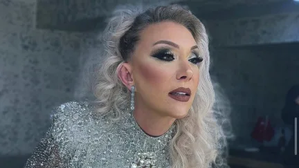 Sanatçı Güllü Balkondan Düşerek Hayatını Kaybetti