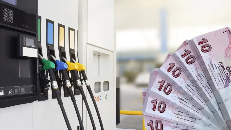 Araç Sahiplerine Büyük Müjde: Akaryakıtta İndirim Kapıda!