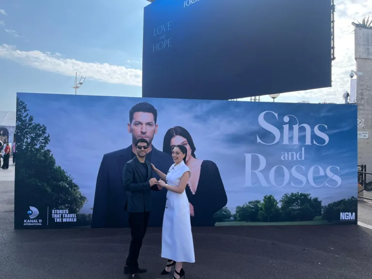 Cemre Baysel Cannes’da Sosyal Medyayı Salladı