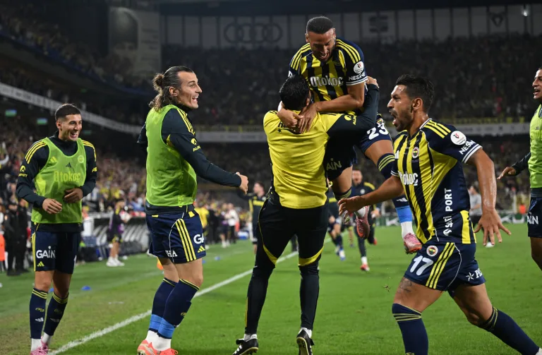 Cenk Tosun ve İrfan Can Kahveci Neden Kadro Dışı Bırakıldı? İşte Yaşananlar