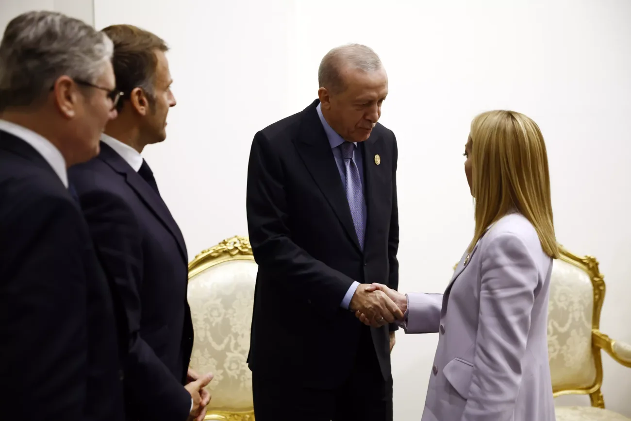 Erdoğan’dan Meloni’ye Esprili Sigarayı Bırakma Tavsiyesi