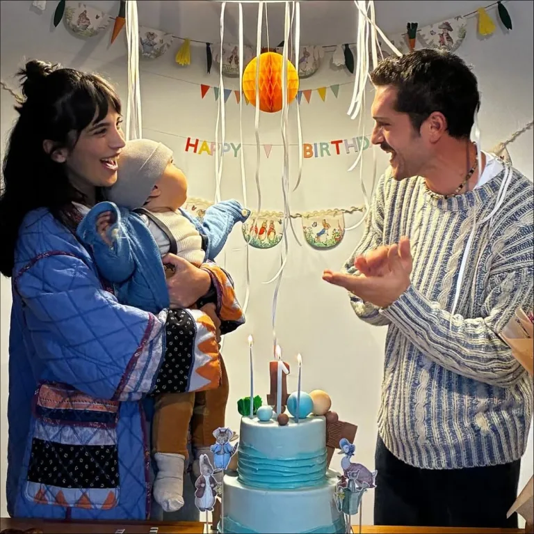 Alperen Duymaz ve Kübra Duymaz’ın Mutlu Aile Anı: Gün Han 1 Yaşında