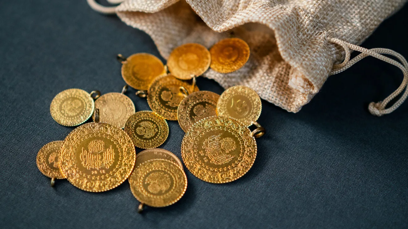 Kapalıçarşı’da Fiyatlar Uçtu: Gram Altın 5 Bin 500’ü, Çeyrek Altın 9 Bini Aştı!