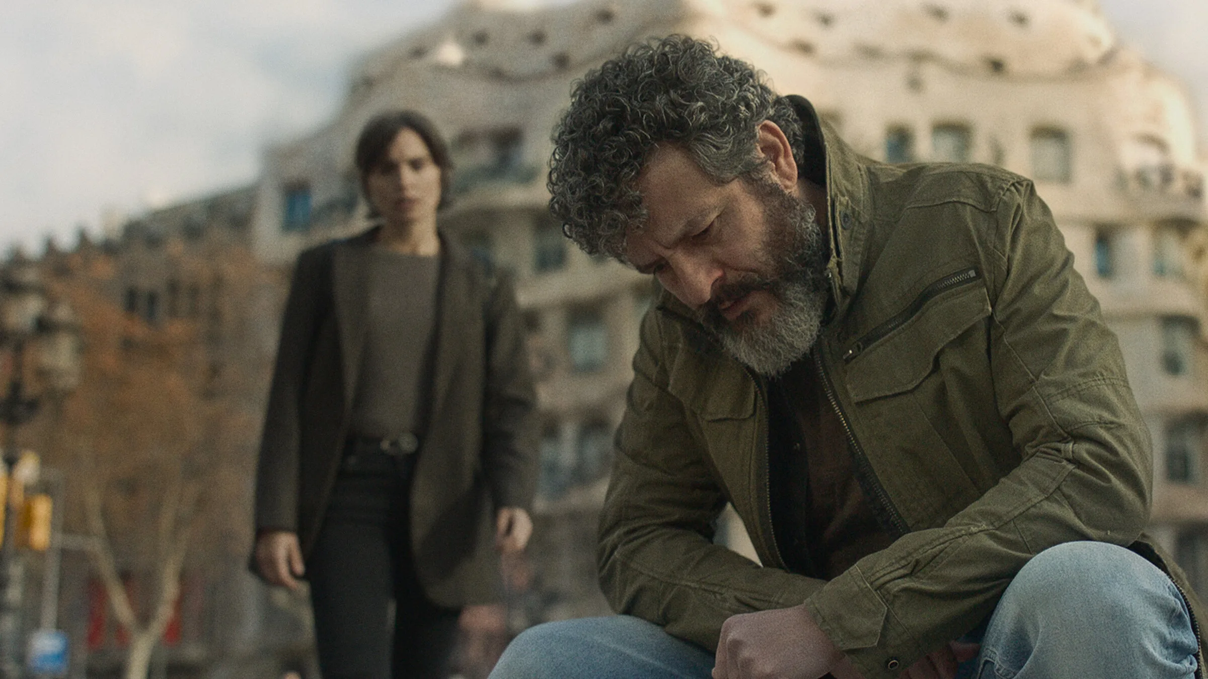 Netflix’te Nefes Aldırmayan Bir Polisiye: Gölgeler Şehri Karanlığa Davet Ediyor